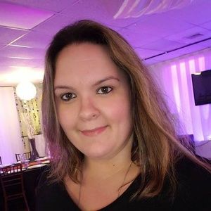 Meet your Posher, Corina